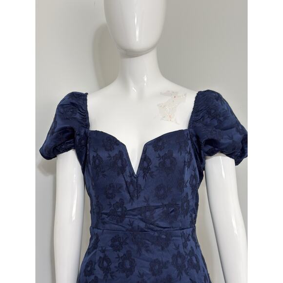 NWT Lulus Dress Women’s L Blue Floral Jacquard Lace Up Back Puff Sleeve Ruffle - Picture 4 of 13